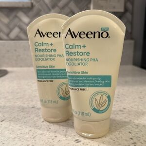 (QTY 2) Aveeno Calm + Restore Exfoliator face wash for sensitive skin